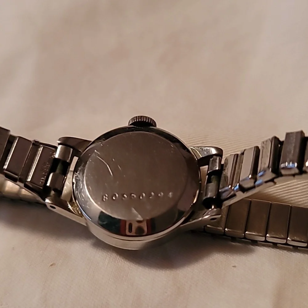 Vintage Girard Perregaux‎ Ladies Silvertone Mechanical Wind-Up Watch Not Working